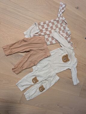 Huggies Long Sleeve Onesies With Pants (2)